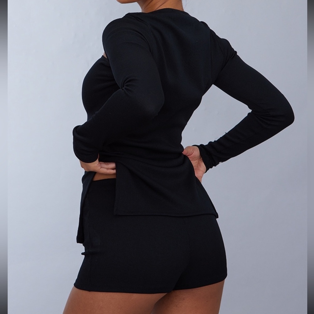 Black Two Piece Set - Picture 10 of 10
